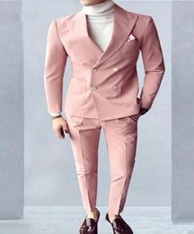 Nuevo estilo Pink Groom Tuxedos Groomsmen de doble marca de boda Hombres Formulario de entrada Forma Prom Blazer Suitjacketpantstie 9591816