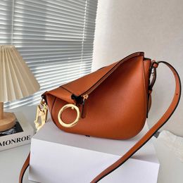 Nieuwe Stijl Eenvoudige Schoudertassen Lederen Designer Dames Handtassen Vroege Lente Womens Knight BAG Paardvorm Gesp Box Tofu Tas Mode Lock Streep