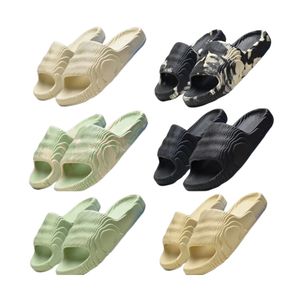 Nieuwe stijl slippers designer topklasse waden sandalen heren dames platte strand schoenen rubber dikke bottom line slippers badkamer indoor anti-slip sport buitenzool 40-45