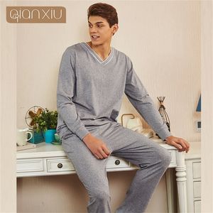 Nieuwe stijl Spring Men S Sets Casual katoen Ademvol zweetabsorptie Pyjama's Nacht huis Kleding Hot Selling 1904 LJ201112