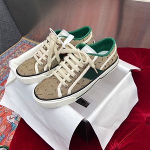 Nouveau style Tennis 1977 Chaussures de sport Hommes Chaussures décontractées Lin Luxe Designer Femmes Ruban Stripe Semelle en caoutchouc Élastique Coton Low Top Chaussures de sport pour hommes Tailles 35-45