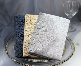 Nieuwe Stijl Unieke Laser Cut Bruiloft Uitnodigingen Kaarten Sliver Gold Glitter Gepersonaliseerde Hollow Flower Bridal Uitnodiging Kaart Verjaardag Quince