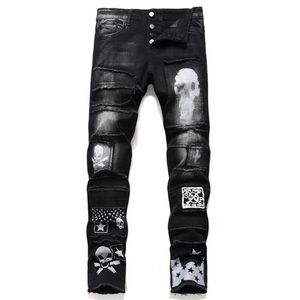 Nieuwe stijl wassen gescheurde jeans mannen skull-print slanke stretch zwart patch jeans casual mode persoonlijkheid broek x0621