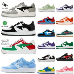 Nouveau style Femmes Hommes Shark Designer Chaussures Bapesstas Baskets A Baignade Ape SK8 Sta Cuir Verni Gris Rose Mousse Vert Rouge Blanc Noir Low Panda Runners Sport Baskets