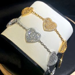 Bracelets de charme coeur de nouveaux styles pour les femmes Bracelet de chaîne de liaison en zircone cubique avec des bijoux de mode de la chaîne d'extension