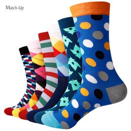 Chaussettes colorées en coton peigné New Styles Happy Men Chaussettes cadeau de mariage 6 paires lot 238e