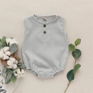 Nouveau élégant été enfant en bas âge combinaison bébé garçons filles barboteuses ins coton sans manches bouton avant rayures enfants body bébé barboteuse 0-2t 559 K2