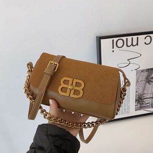 Nouvelle chaîne épissée en daim pour femmes avec une texture d'automne et d'hiver de haute qualité Sac à bandoulière à bandoulière unique 2024 78% de réduction sur le magasin de gros