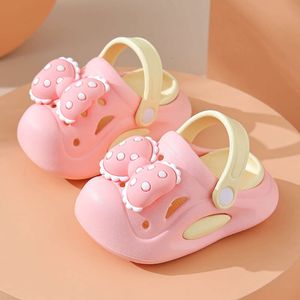 Nieuwe zomer van 0-5 kinderen Slippers schattige bowknot peuter sandalen voor meisjes teen doos flip flops non-slip home kindertuin schoenen l2405