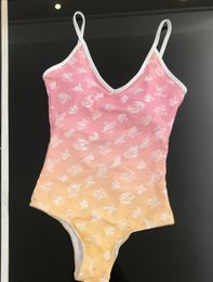 Nieuwe zomerbikini dames mode brief bedrukte badpakken nylon high taille zwempakken luxe merk designer zwempak 12 stijlen zwart wit roze één stuk