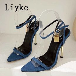 Nouveau d'été bleu liyke denim femmes sandales mode pointu ouverte ouverte de la cheville Boucle de boucle hautes talons de mariage chaussures de strip-teaseuse T221209 E161E