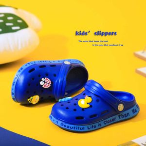 Nieuwe Summer Boys 'en Girls' Soft Solesandals Anti Slip Cute Breathable Hole Shoes Cartoon Baby Sandalen Flat Heels L2405