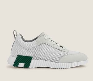 Nouveaux chaussures décontractées d'été hommes Sneaker rebondissant respirant maille planche à roulettes marche en plein air formateurs légers à lacets bas hauts Design de luxe