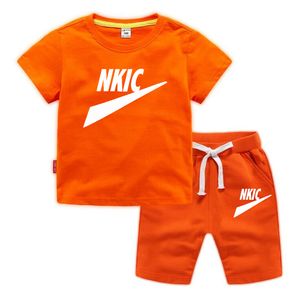 Nieuwe zomer kinder 2-delig jongens en meisjes merk bedrukte T-shirt met korte mouwen shorts 2-delig casual modepak voor kinderen