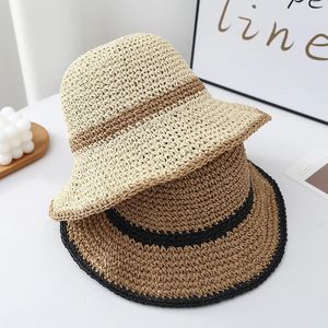 Nouveau chapeau de seau de crochet de crochet de paille pliable d'été pour femmes en plein air pêcheur de soleil fashion dame holiday plage chapeau printemps cadeau 240415