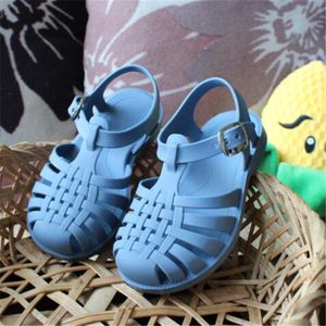 Nieuwe zomer kinderen baby sandalen kinderen jongens meisjes jelly strandschoenen roman hollow baby peuter sandaal