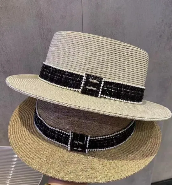 Nouvelle lettre d'été Rignestone plate plate Fine Paper tresse Sun Sun Hat Tendy All-Match Straw Quality