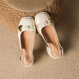 Nouvelle sandale d'été femmes en cuir Mary Jane femmes chaussures sandales à la mode sandales talons haut talon bascule 240228