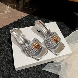 Nouvelles pantoufles d'été Toe Toe Femme chaussures diamant bijoux en cuir authentique en cuir sexy flip flops hauts à talons hauts zapatos de mujer t7