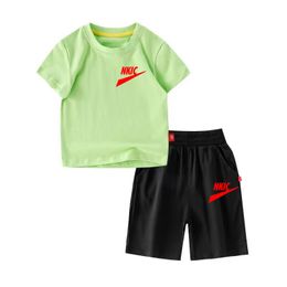 Nouvelle tendance d'été Fashion T-shirt de port pour enfants 2 costumes à manches courtes pour enfants vêtements pour enfants vêtements pour enfants