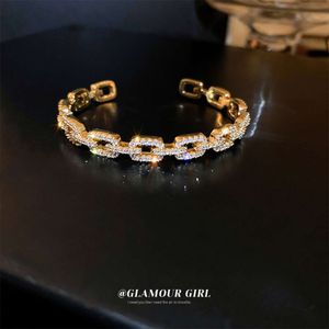 Nouveau bracelet haut de gamme élégant Super-Flash Bracelet à la mode réelle Chaîne zircon plaquée Bracelet pour femmes ouvertes