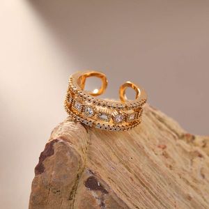 Nieuwe super sprankelende volledige diamanten open bruids veelzijdige kristalstijl lichte luxe ring