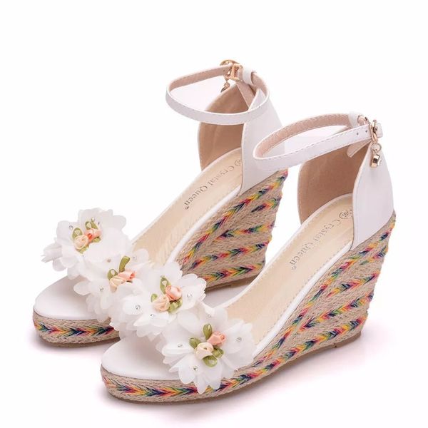 Nouveau doux blanc fleur compensées talon sandales femmes été fond épais Swedge talon haut bride à la cheville gladiateur sandales chaussures