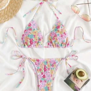 Nouveau maillot de bain Triangle Sac Split Body Swimsuit avec un ensemble de bikini de sangle à trois points sexy