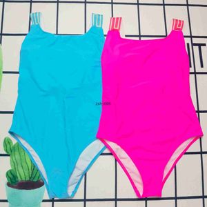 Nouveau maillot de bain Féniture Jia Color Solid Onepiece Sexy Spring Resort Womens Swimsuit