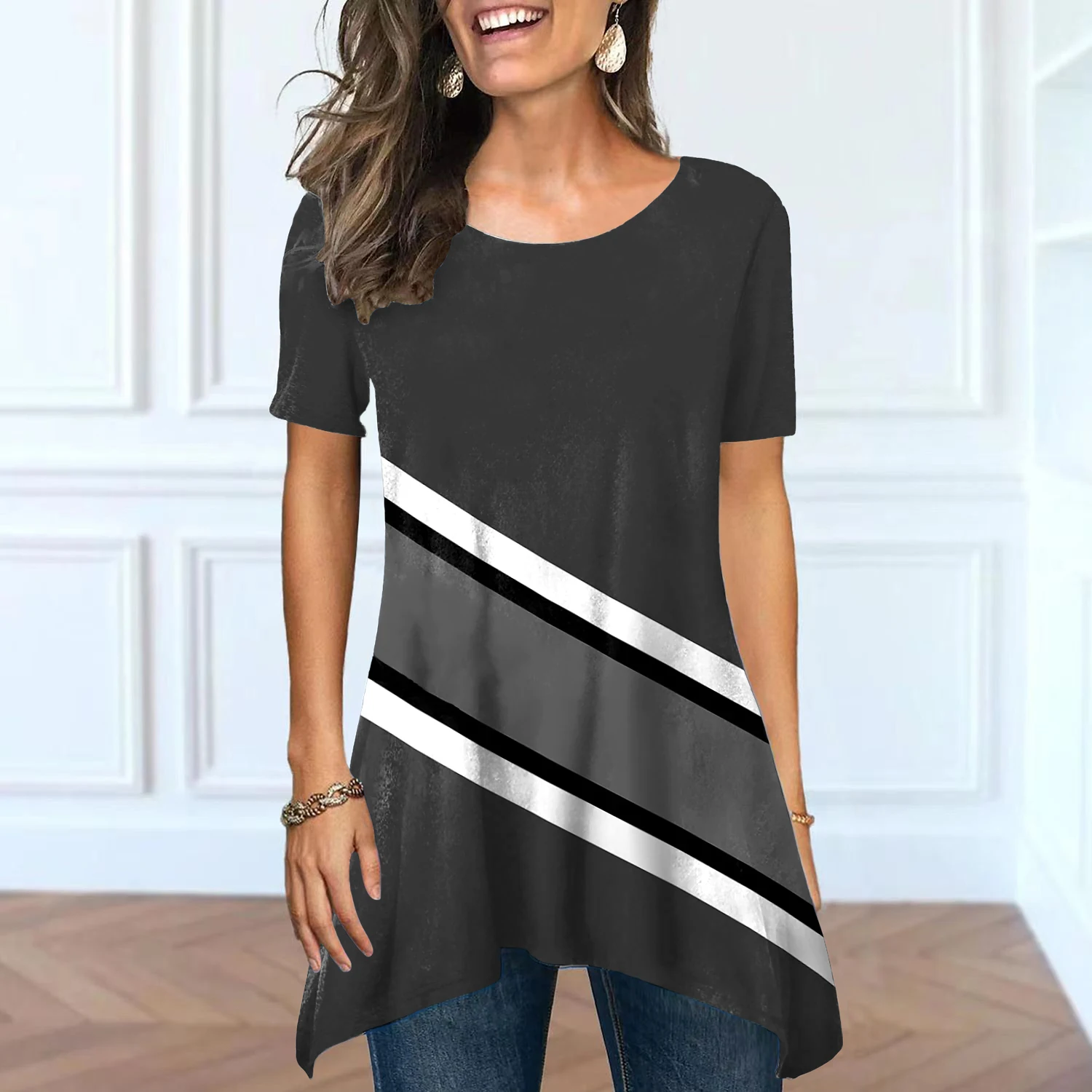 NOUVEAU T -SHIRT Graphiques 3D Twill Path Printing T-shirt Femmes O-Col Corfait à manches courtes Sports Crop Top XS-8XL