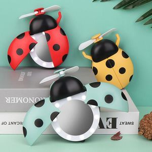 Nieuwe T7 Seven Star Ladybug Beauty Mirror USB Opladen Fan Mini Cartoon Leuke Draagbare Ventilator DHL GRATIS