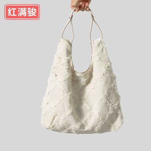 Nouveau sac en toile de coton et de lin à pompon, sac à bandoulière de style artistique pour femmes, sac à main vintage de grande capacité 240402