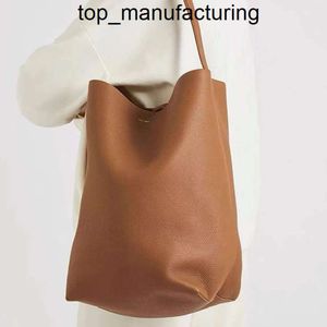 NIEUW De emmer totes grote capaciteit handtas glad lederen luxe vrouwen designer schouderband sluiting clutch tote minimalistische portemonnee zwarte zakken