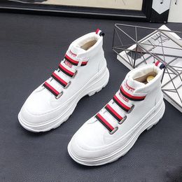 Nouvelle plate-forme de plats décontractés à fond pour hommes de créateur épais pour hommes zapatos Hombre Sports Walking Sneakers 1064