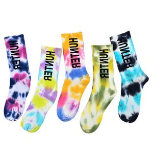 Chaussettes en coton pour hommes et femmes, lettres teintées par nouage, Vortex coloré, classe mâle, drôle, mode heureuse, Skateboard, chaussettes douces pour filles, nouvelle collection