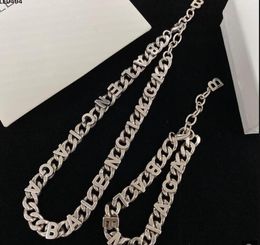 nieuwe titanium staal grote letter dikke collier vrouwelijke overdreven temperament retro glamoureuze oorbellen vrouwen punk 18k vergulde armband armband sieraden