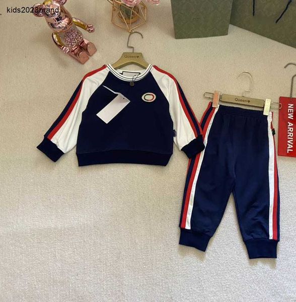 Nuevos pistas para bebés para bebés Bodysuit para niños pequeños de traje de gateo para bebés con capucha de manga larga y pantalones deportivos 24 abril