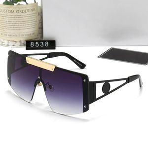 Nouvelles lunettes de soleil design haut pour femmes hommes lunettes de soleil de mode protection UV grande lentille de connexion sans cadre viennent avec le style 8538 du paquet