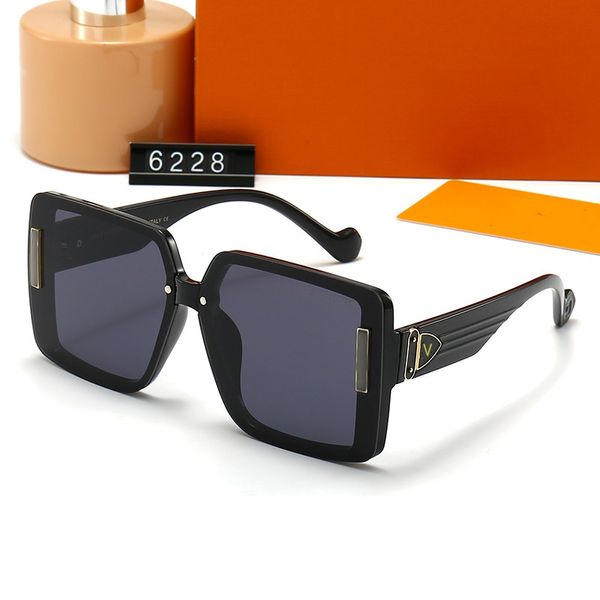 Gafas de sol de diseñador para hombre Gafas de sol para exteriores Gafas de sol para mujer Moda para exteriores Lentes Polaroid Gafas de sol piloto para mujeres y hombres con caja 18 colores