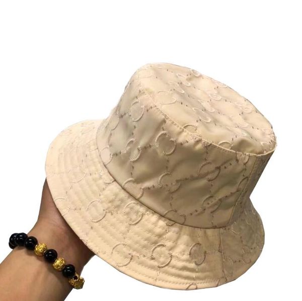 Nuevo diseñador superior Summer Beach Fisherman's hat Mujeres de gama alta alfabeto bordado moda Sun Bucket hat gorra de béisbol Sombreros de ala ancha