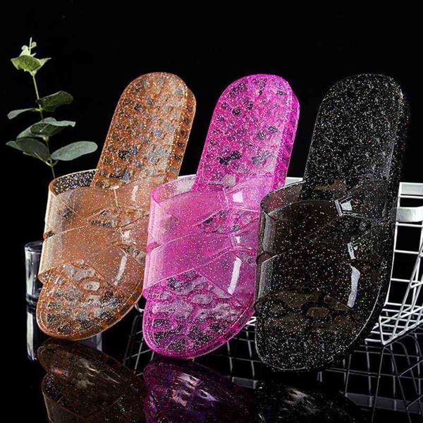 Nouvelles pantoufles plates transparentes Femmes Plastic non glissade Summer Casual Slippers Y220307