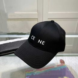 Casquette de Baseball de styliste, nouvelle tendance, lettres brodées d'été, chapeau de soleil, loisirs, Sports de plein air, voyage, chapeau de soleil, explosions chaudes. Quarantième