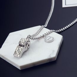 Nueva tendencia coreana silbato de diamante colgante suéter cadena silbato collar joyería femenina temperamento joyería de moda collar largo 290a
