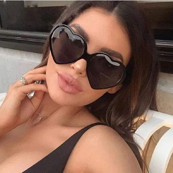 Nueva tendencia, gafas de sol grandes en forma de corazón para mujer, gafas de sol extragrandes negras sexys y de moda para fiestas de mujeres, viajes y sombrillas 231226