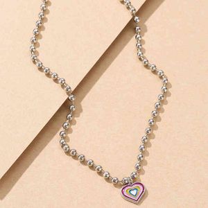 Nouveau collier pendentif coeur de pêche coloré à la mode pour les femmes esthétique argent couleur perles en métal longue chaîne collier collier bijoux G1206