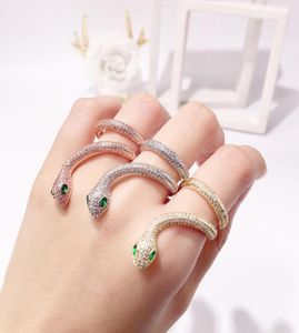 Nieuwe trendy kubieke zirconia stenen groene ogen ring sieraden koper gemiddelde grootte ringen voor vrouwen cadeau3295297