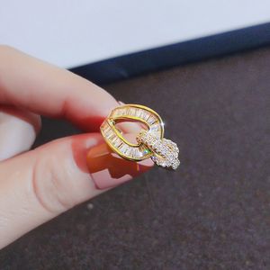 Nouveau tempérament à la mode micro-instruction Zircon Stones Ring Women's Fashion Design Open Ring Index Finger