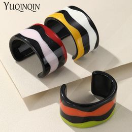 Neue Trendy Offene Bunte Harz Manschette Armbänder Elegante Koreanische Breite Armreifen Armbänder Für Frauen Mädchen Große Mode Hand Schmuck Geschenk