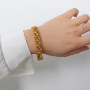 Nieuwe twist geweven platte mesh open armband roestvrijstalen heren- en dames C-vormige minimalistische en veelzijdige armband 18K goudplating