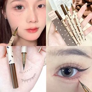 Nieuwe Ultrafijne Eyel Pen Lg Blijvende Waterdichte Eyeles Liggen Zijderups Eyeliner Vloeibare Pen Glad Sneldrogende Oogmake-up R9UN #